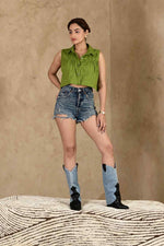 Load image into Gallery viewer, Bali Umar Fern Green Handblock Printed Top - MODERN BLUE

