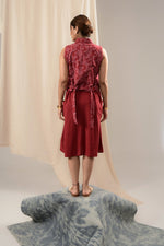Load image into Gallery viewer, Bayaan Handblock Printed Sleeveless Jacket Shirt - MODERN BLUE
