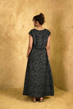 Load image into Gallery viewer, Muskaan Black Handblock Printed Top - MODERN BLUE
