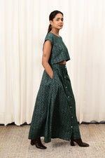 Load image into Gallery viewer, Muskaan Bottle Green Handblock Printed Top - MODERN BLUE
