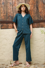 Load image into Gallery viewer, Teal Coast Shirt - MODERN BLUE
